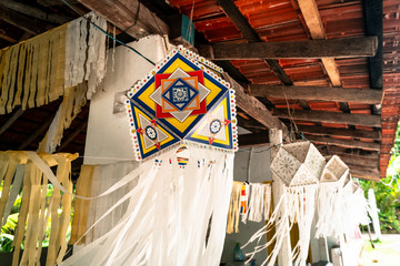 Buddyjskie lampiony w świątyni. © insomniafoto