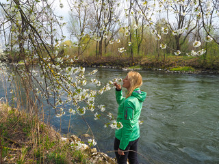 Spaziergang im Frühling an der Amper entlang (Bayern)