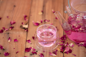 Pink rose petals infusion tea