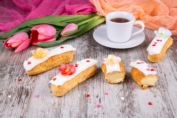 Cakes, capcakes, cakes with different fillings, different shapes and colors, large and small, with nuts and berries