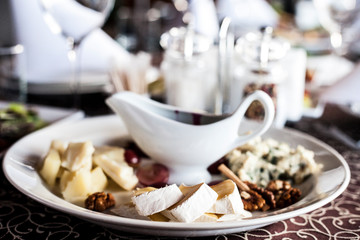 wedding setting cheese plate 
