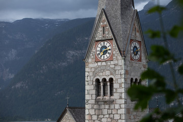 Naklejka premium bell tower close up hallstatt austria
