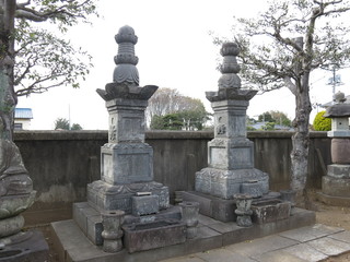 Fototapeta na wymiar 古河市の正定寺にある土井家墓所（土井利勝の墓）