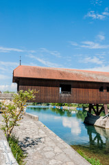 Büren, Büren an der Aare, Holzbrücke, Brücke, Aare, Fluss, Stedtli, Reiben, Stadt, Altstadt, historische Häuser, Uferweg, Schifffahrt, Seeland, Kanton Bern, Frühling, Sommer, Schweiz