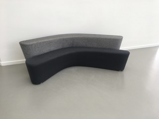 Диван в стиле хайтек