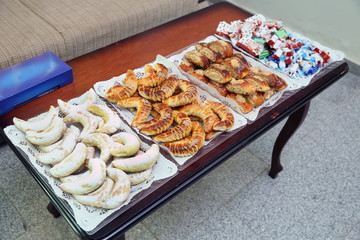 Homemade oat-banana cake sliced, top view . Banana cake. banana-like sweets . Grated banana sweets . Grated banana cake .