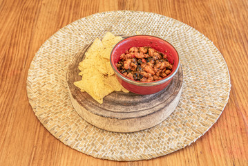 chili con carne and nachos