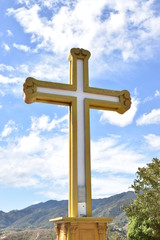CRUZ CIELO AZUL NUBES BLANCAS CRISTO FÉ
