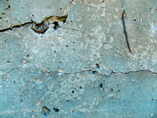 
Crack in the wall of the building. Blurred defocused background for web design.