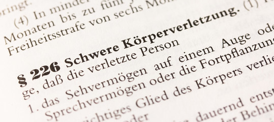 Schwere K&ouml;rperverletzung  &sect; 226 StGB Strafgesetzbuch