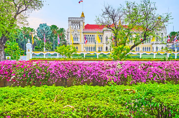The garden around Thai-Khu-Fah palace, Bangkok, Thailand