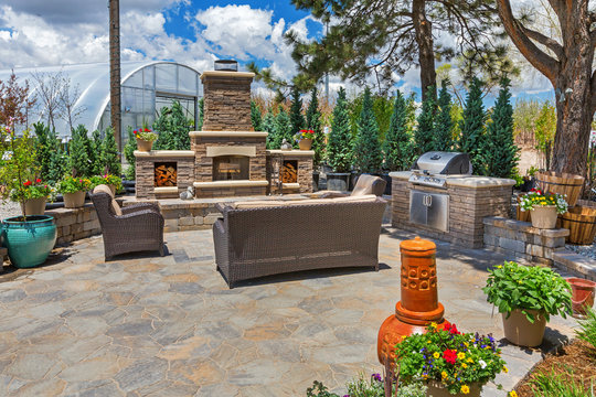 Beautiful Outdoor Living Space with Fire Place and BBQ Grill/ Outdoor Kitchen