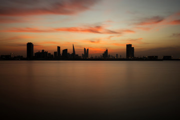 Fototapeta na wymiar Beautiful horizon during sunset at Bahrain
