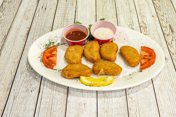 Chicken nugets appetizer plate