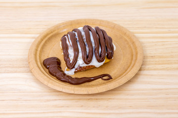 cinnamon roll with nutella