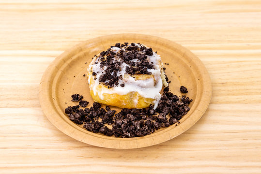 Cinnamon Roll With Oreo Cookie Chips