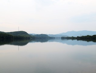 Fototapeta na wymiar 日本の田舎の風景　7月　川辺の夕景