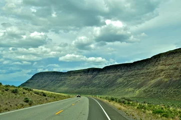 Foto op Canvas Uplifted fault block with Steens basalt forming the Abert Rim, one of the tallest fault scarps in the US at 2490 feet above valley floor, Eastern Oregon Eastern Oregon © John Nakata