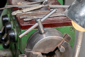 Various controls of the old lathe.