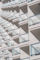 The balcony of the building is divided into layers.