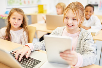 Fototapeta na wymiar Children learn instruction in computer science
