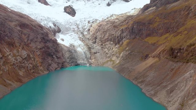Arhuaycocha lake in the santa cruz trekk, peruvian andes, reversal fly, central view.
