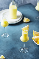 Italian liquor with lemons and cream