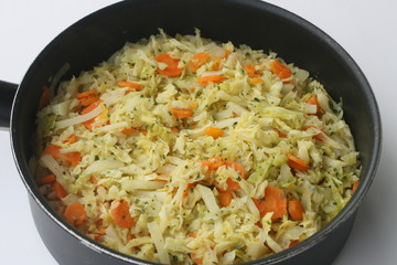 Wirsinggemüse in der Pfanne