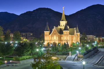 Fototapeta premium Provo, Utah, USA w Provo City Center Temple