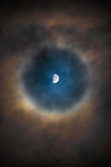 Obraz na płótnie Canvas Moon Corona