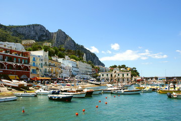 Wyspa Capri port łodzie Włoch  © Ryszard