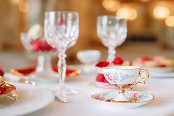 Maccaron-table-restaurant-desert