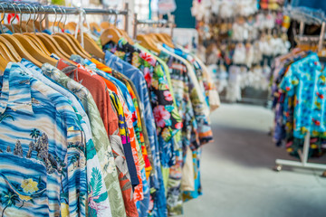 お土産屋 アロハシャツ ~ Aloha shirts in souvenir shops ~