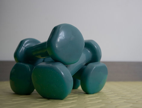 Light dumbbells