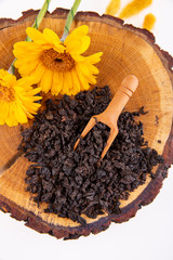 Aromatic tea with berry notes, leaf and granulated, with pieces of berries and zucats