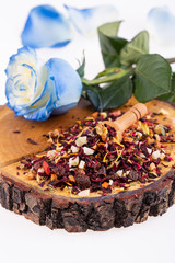 Aromatic tea with berry notes, leaf and granulated, with pieces of berries and zucats