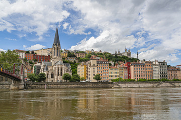 Obraz premium Picturesque historical Lyon Old Town buildings on the bank of Saone River. Lyon, Region Auvergne-Rhone-Alpes, France.