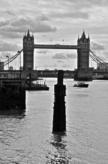 Tower Bridge  - obrazy, fototapety, plakaty