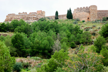 Fototapeta na wymiar View from below to beautiful ruins of the medieval Sagunto castle in Spain