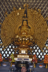 golden buddha statue