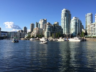 Fototapeta na wymiar Vancouver port in Grandville Island