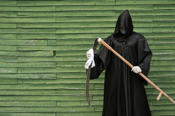 
Death itself is afraid of becoming infected with coronavirus and follows the rules of hygiene.