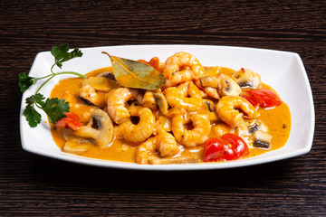 Thai Cuisine shrimp with mushroom