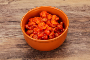 Baked kidney with tomato and pepper