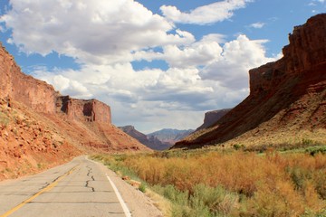 road in Utah