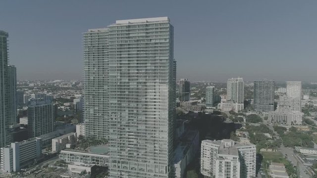 paraiso one bay buiding drone