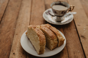 Pan Fresco y una taza de cafe