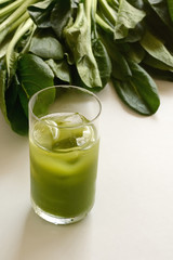 青汁　緑の野菜