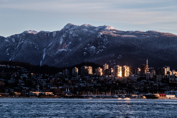 Fototapeta premium City under the mountain