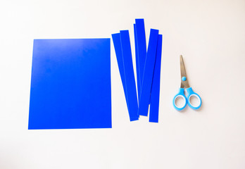Step-by-step instruction to create a rainbow of colored paper. Creativity with your own hands.